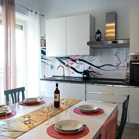 아파트 La Casa Dilu Moderno Trilocale E Ampio Terrazzo 그루글리아스코